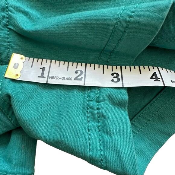 Dockers Women Green Mid Rise Chino Pockets 3” Everyday Shorts Size 10 NEW - Picture 10 of 13